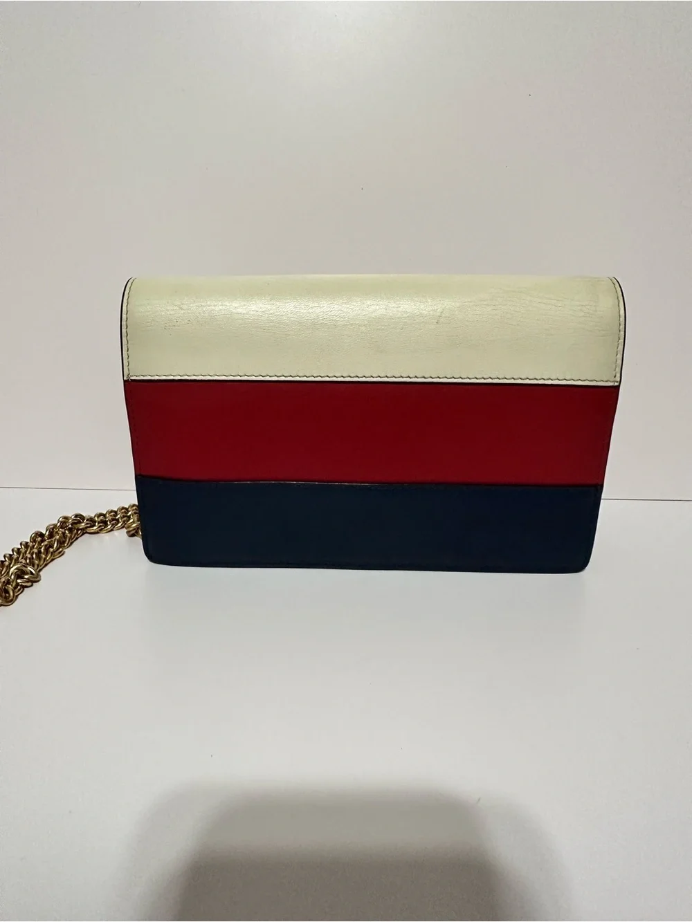 Gucci elegant shoulder